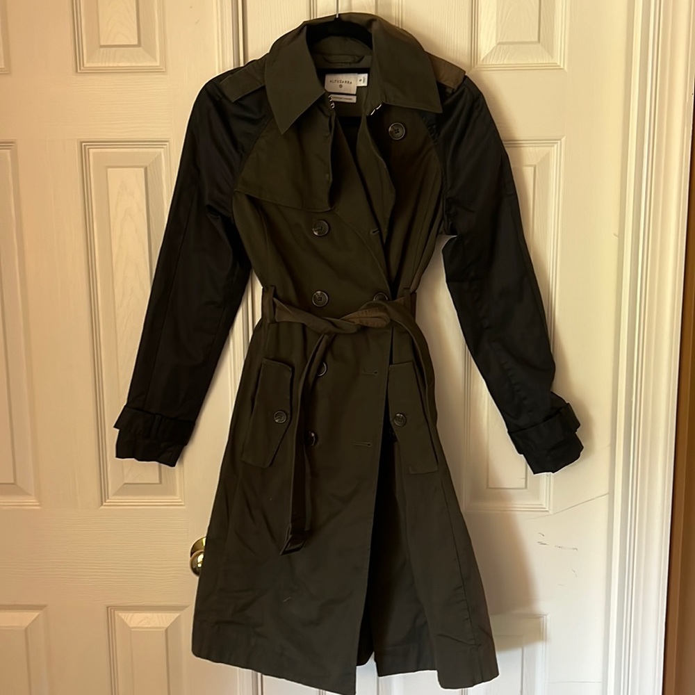 Altuzarra Trench